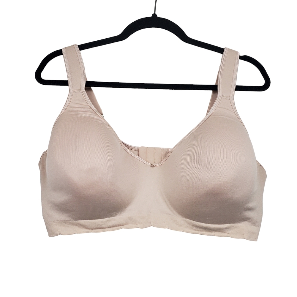 Breezies Womens Nude Bra Size 44DD